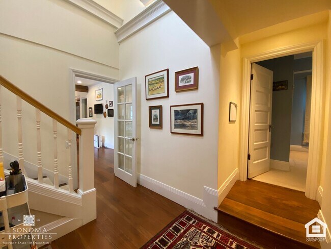 Building Photo - Stunning Furnished Eastside Home