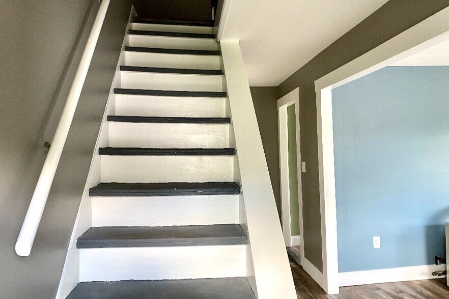 Stairs - 25 6th St