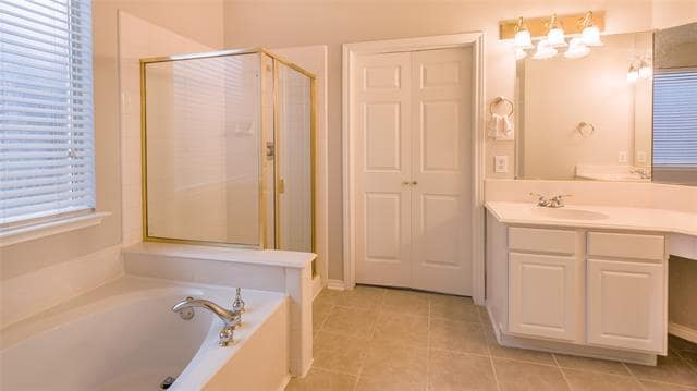 Building Photo - 2520 Frosted Green Ln