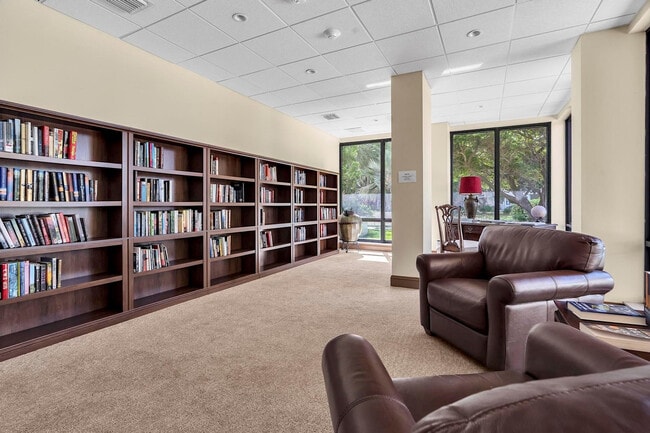 Building Photo - 5000 N Ocean Blvd