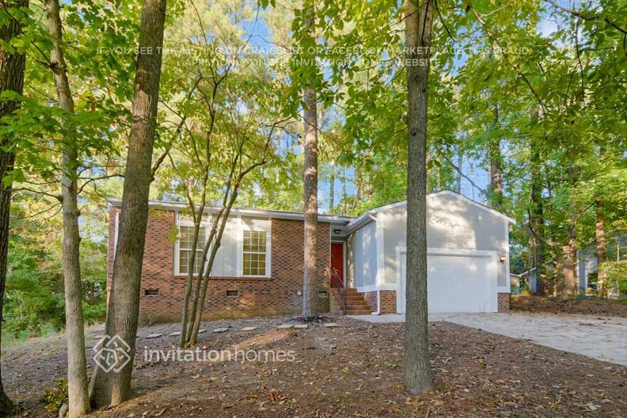 Building Photo - 1243 Gatehouse Dr