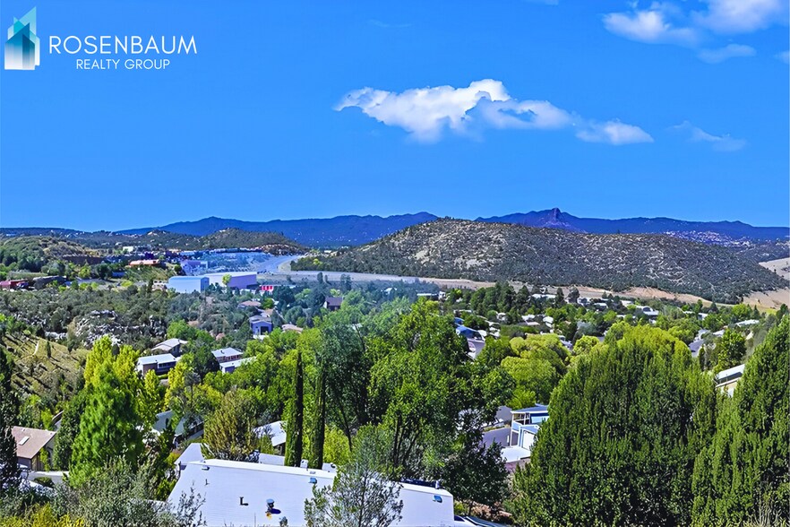 Building Photo - Stunning 2-bedrooms, 2-baths retreat in Prescott Canyon Estates (55+ Community)!
