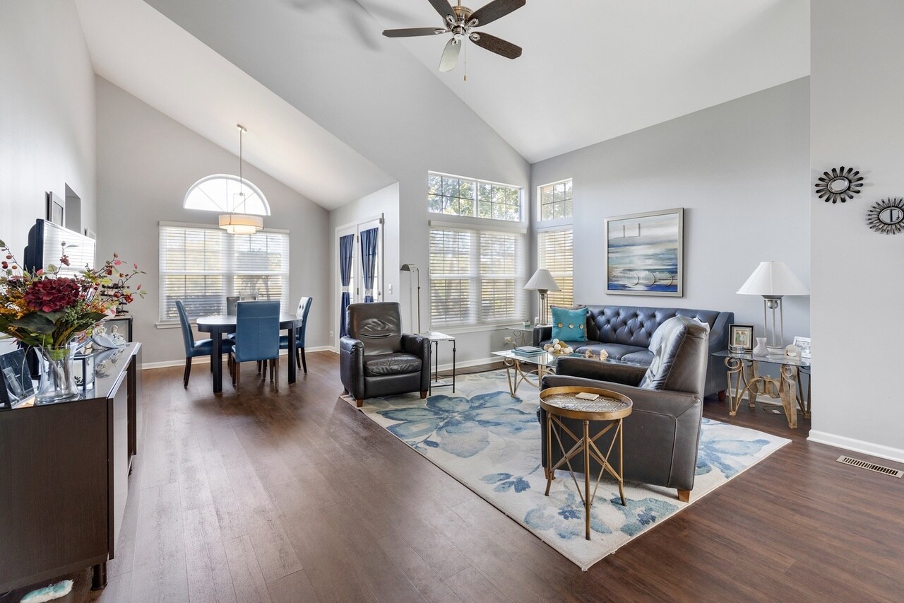 Building Photo - 2344 County Farm Ln