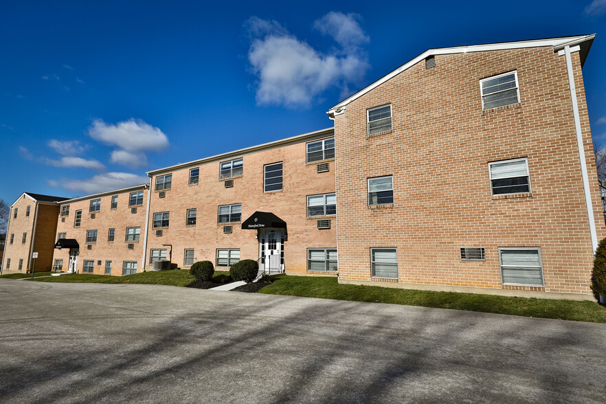 Building Photo - Haverford Arms Apartments