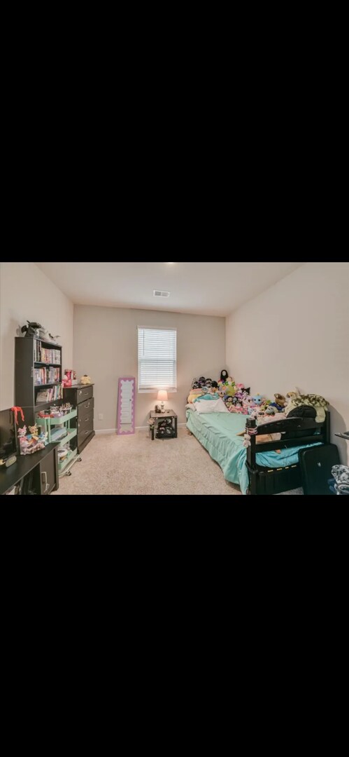 Building Photo - Cozy 4bedroom Home