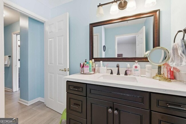 Building Photo - 200 Azalea Cove Ln