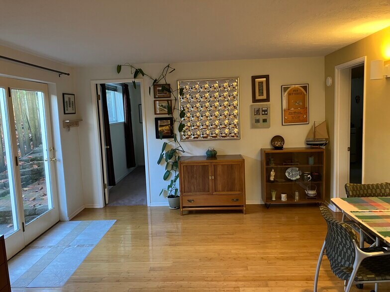 Building Photo - 1691 Parrish St