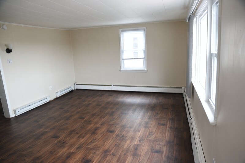 Building Photo - 2208 Lehigh St