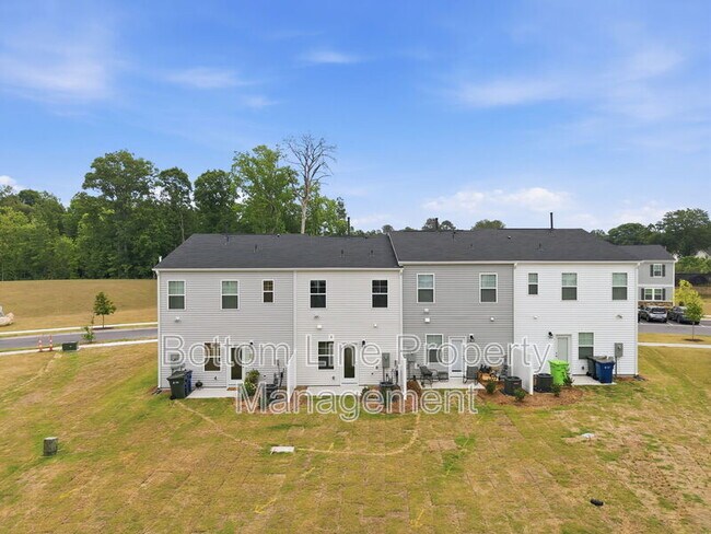 Building Photo - 2495 Tonoloway Dr