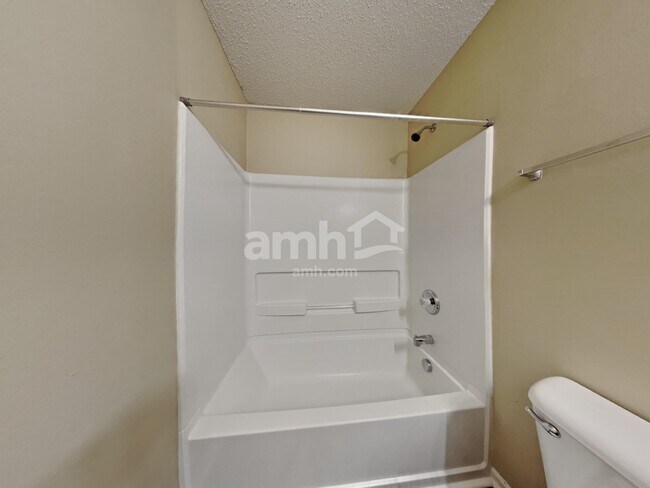 Building Photo - 10914 Cyrus Dr