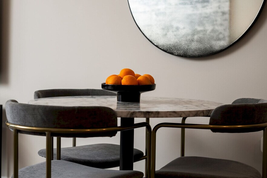 Building Photo - 240 Congress Ave