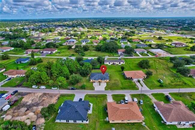 Building Photo - 4424 26th St SW