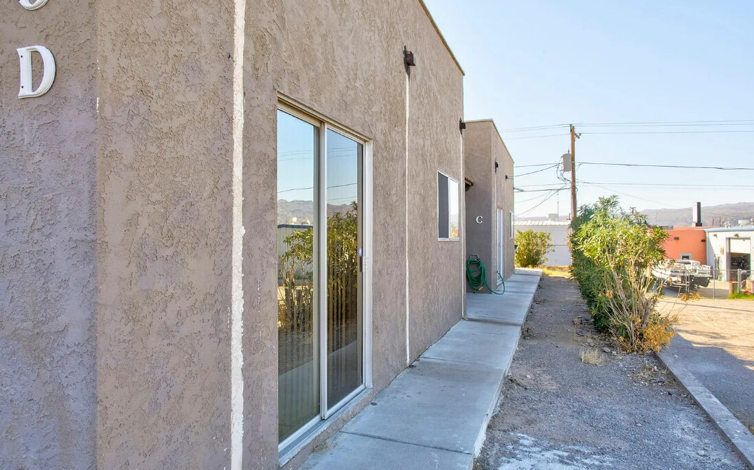 Building Photo - 1617 Turquoise Rd