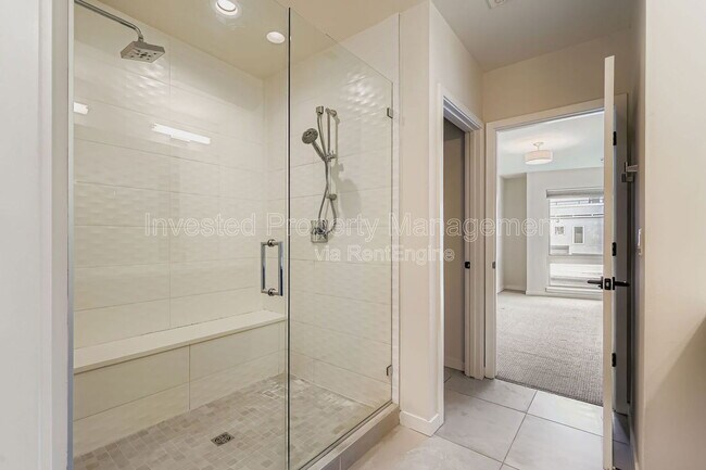 Building Photo - 2625 W 25th Ave