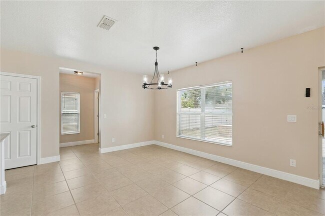 Building Photo - 2227 Napone Ln