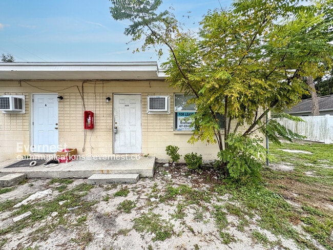 Building Photo - 2925 N 46th St