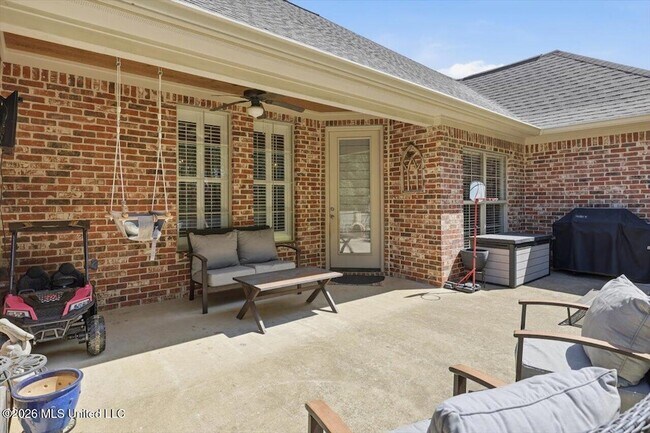 Building Photo - 320 Oakville Cir