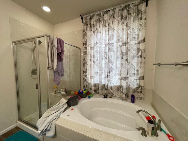 Building Photo - Beautiful 4 Bedroom Ranch Home For Rent