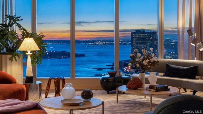 Building Photo - 252 South St