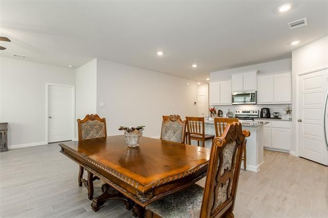 Building Photo - 960 Traction Trl