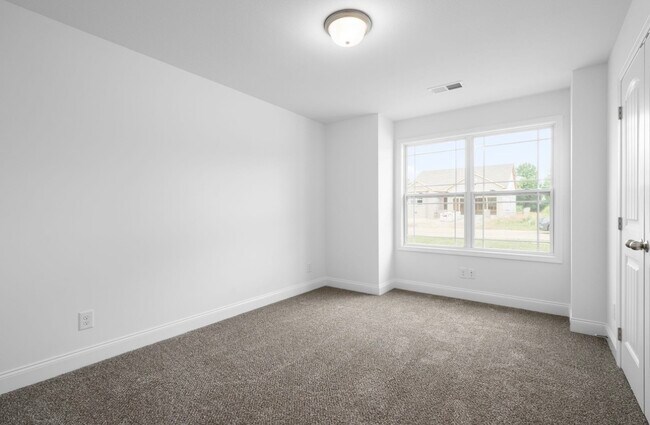 Building Photo - 1360 Harmon Ln
