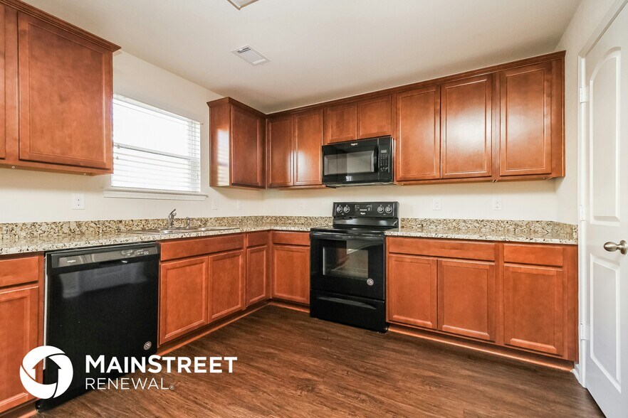 Building Photo - 2618 Stinger Dr