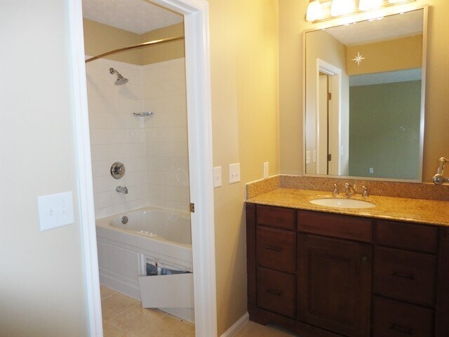 Building Photo - 6324 Fountainhead Dr