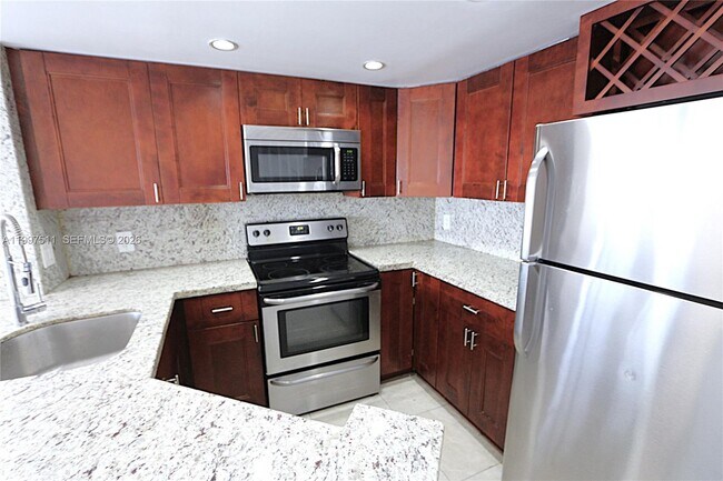 Building Photo - 5200 NW 31st Ave