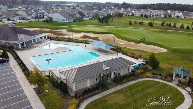 Pool - 36015 Auburn Way