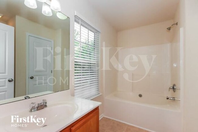 Building Photo - 10955 Shelly Renee Dr