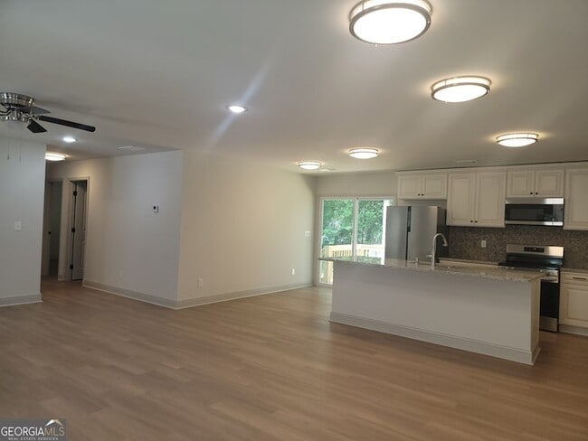 Building Photo - 413 Loblolly Ridge Rd