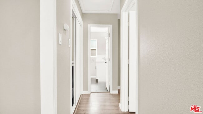 Building Photo - 10422 El Rancho Dr