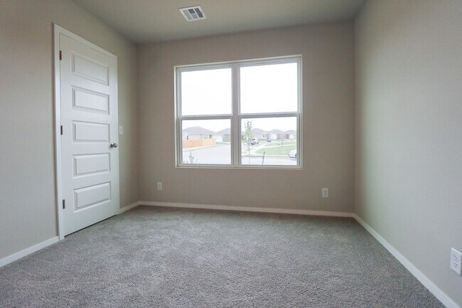 Building Photo - New Construction with Pond View! 4 Bed 2 Bath Broken Arrow
