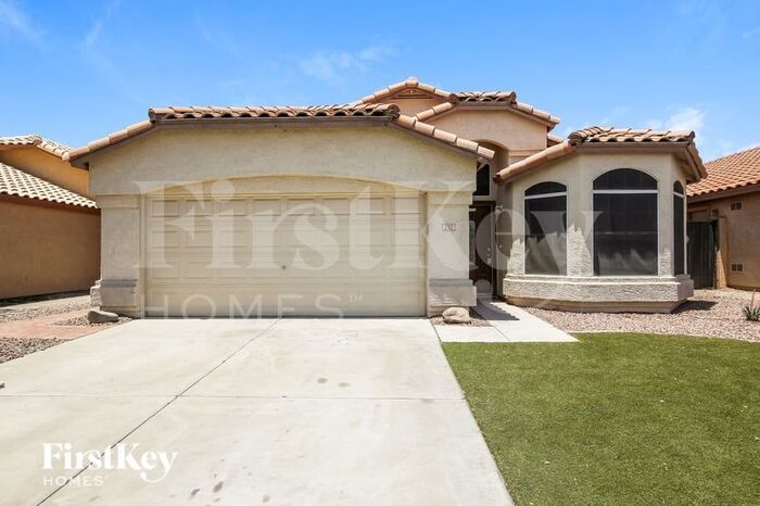 Primary Photo - 2712 N 126th Dr