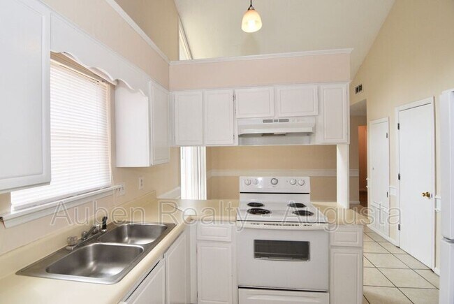 Building Photo - 4154 Arlington Rd