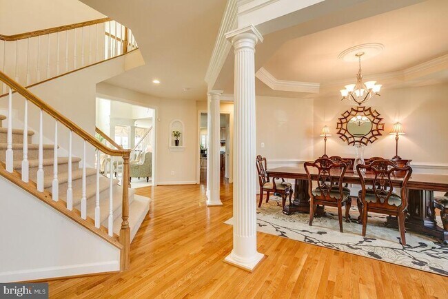 Building Photo - 42463 Pine Forest Dr