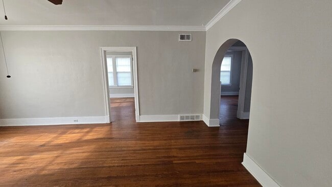 Building Photo - 191 N Avalon St