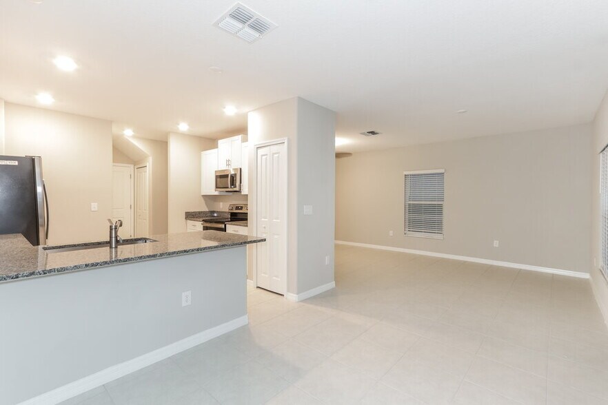 Building Photo - 7314 Spring Snowflake Ave