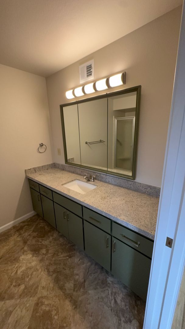 Building Photo - 2 Bed 2 Bath home In Sunland Village 55+