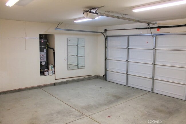 Building Photo - 5220 Holstein St