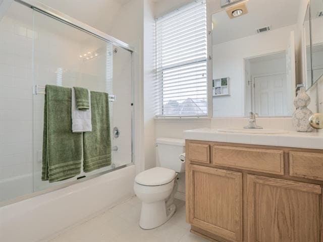 Master bathroom - 131 Robinson Ln