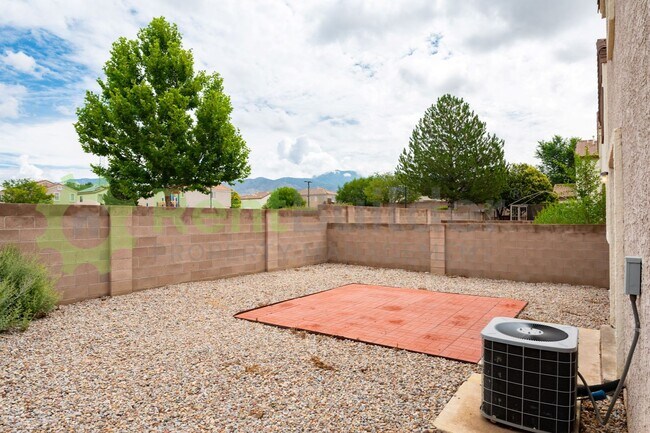 Building Photo - Call to schedule a showing at 505-808-6467