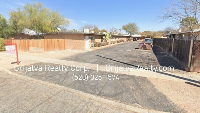 Building Photo - 2838 N Sparkman Blvd