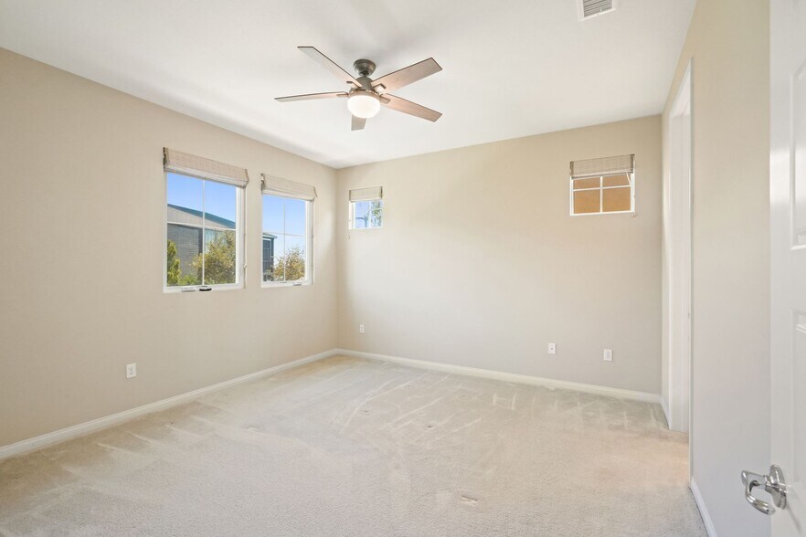 Building Photo - 11234 Paseo del Cielo