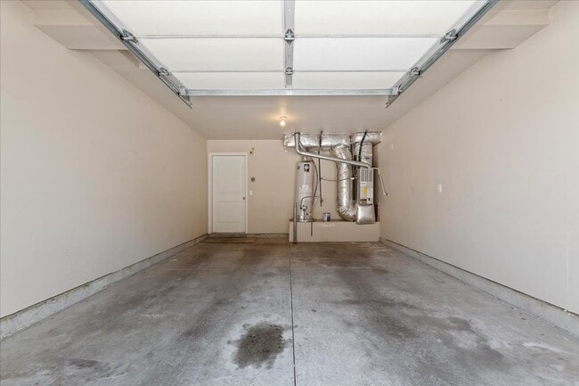 Building Photo - 9824 W Rosecroft Ct