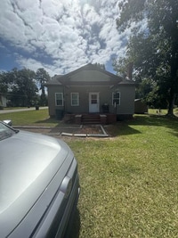 Building Photo - 6585 Voorhees Rd