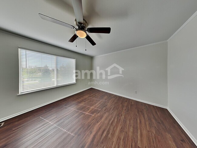 Building Photo - 4815 Talons Mark Dr