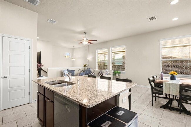 Building Photo - 18101 Pomelo Ln