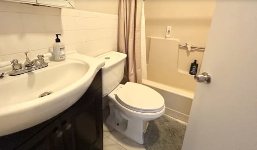 Images are representative samples of the advertised unit. Actual units shown during tours may differ - 62 Hammond St