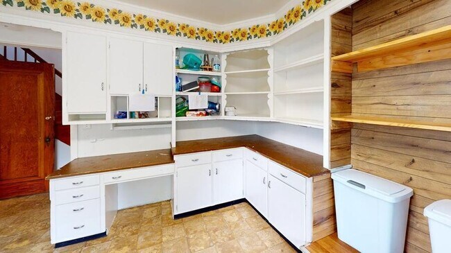 Building Photo - 801 E Ann-801ANN